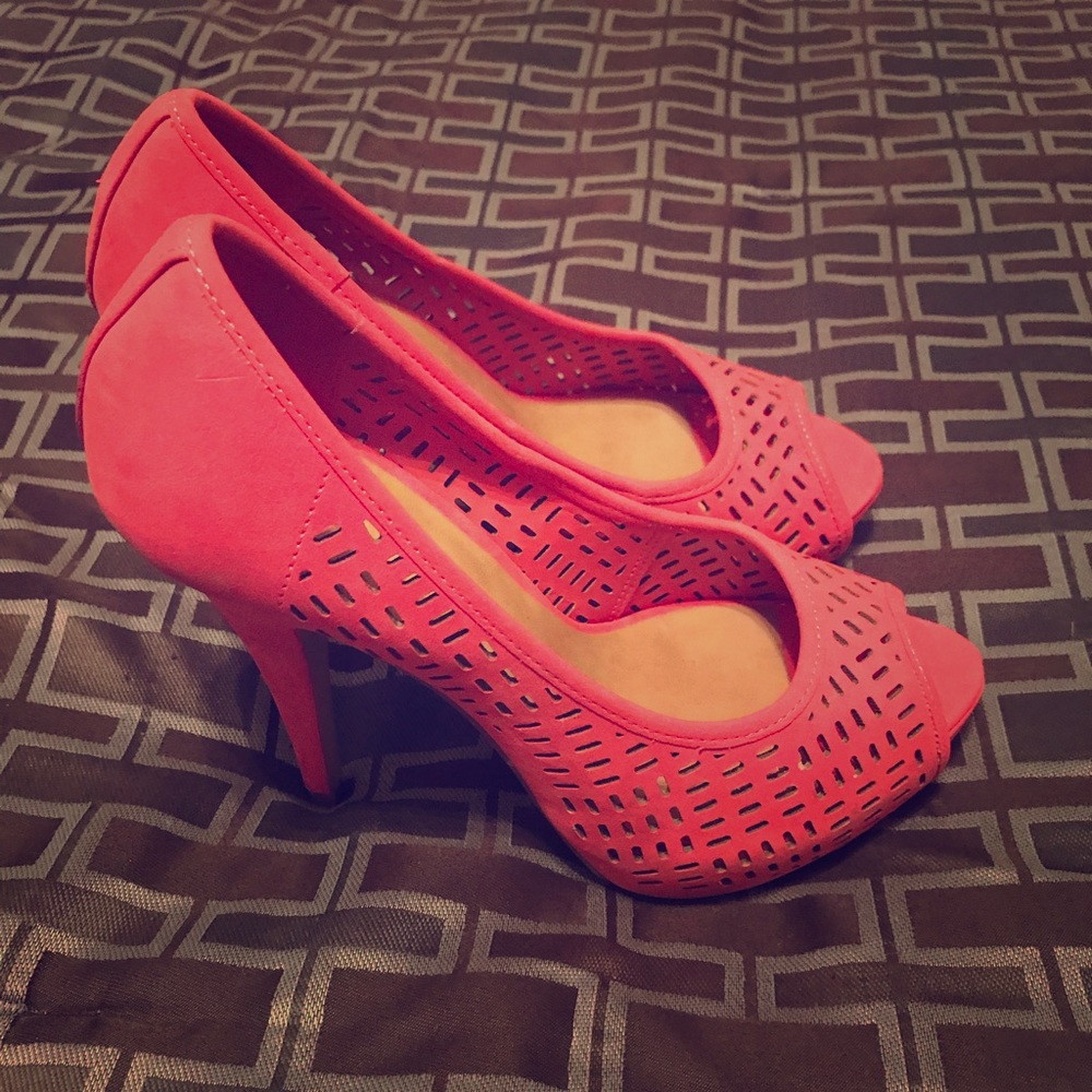 Pink Coral Pumps